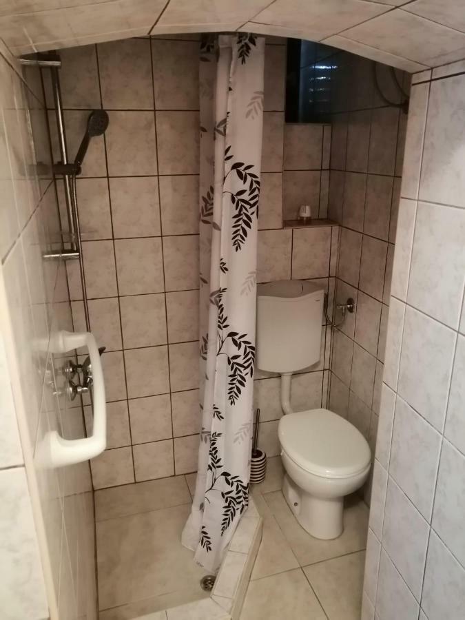Apartman Tea Apartment พูลา ภายนอก รูปภาพ