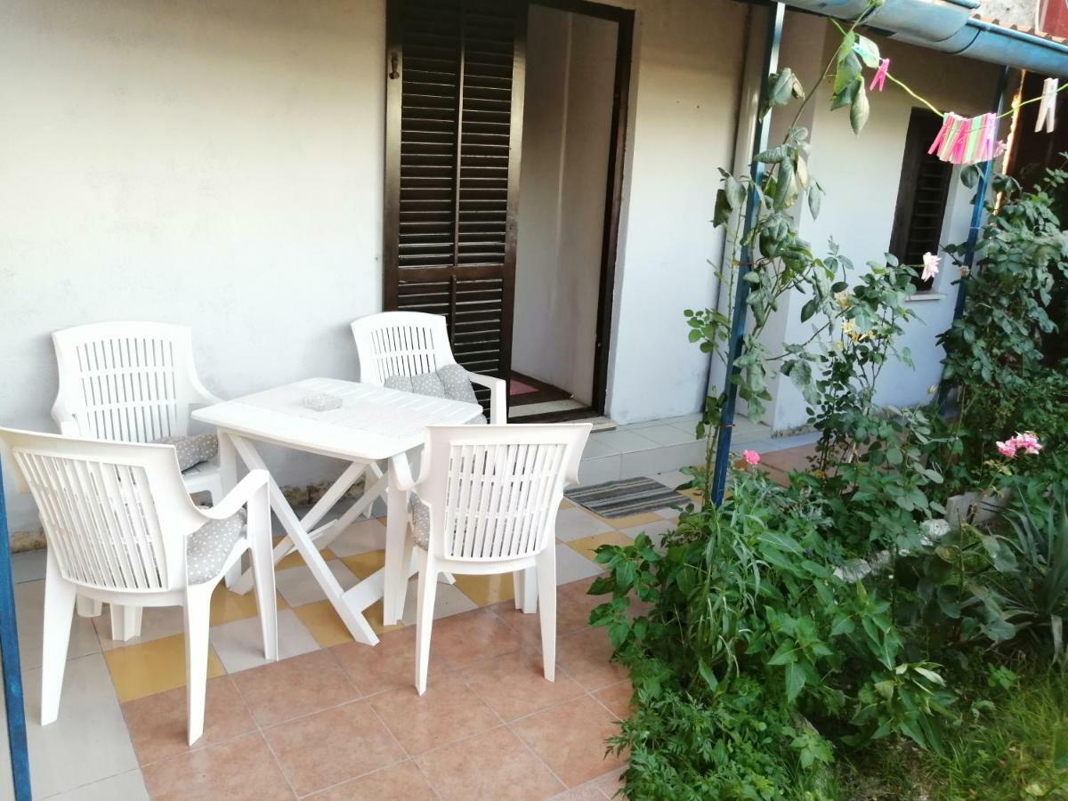 Apartman Tea Apartment พูลา ภายนอก รูปภาพ